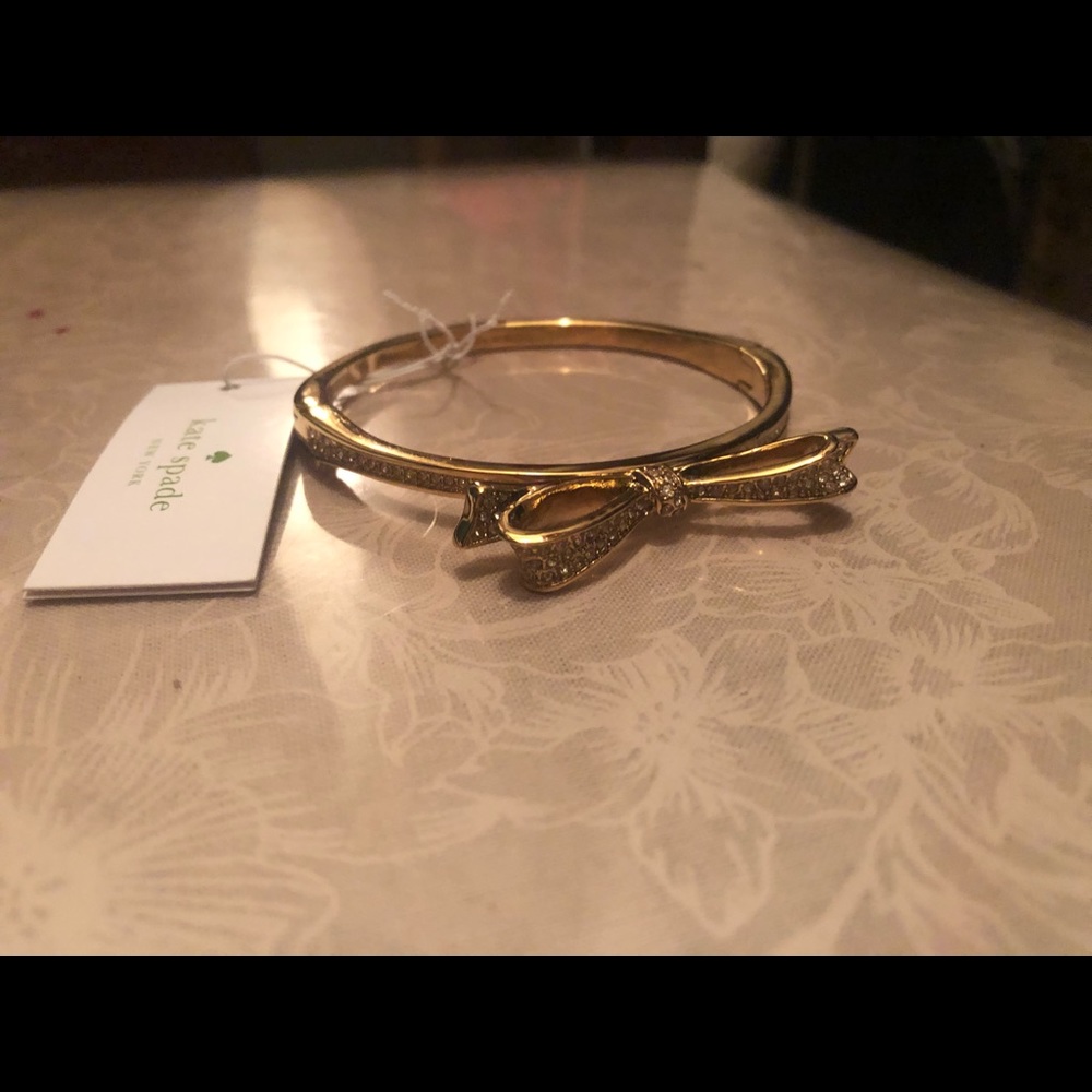 Kate spade gold bow bracelet ♠️